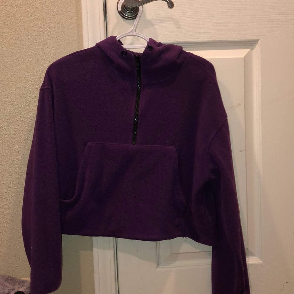 Cropped hoodie